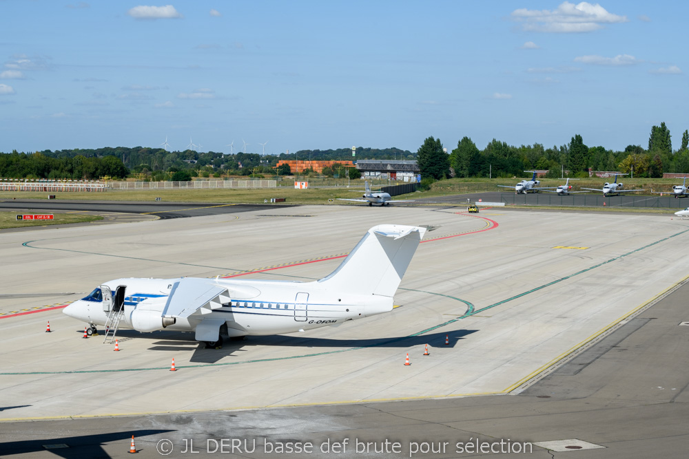 Liege airport
 General Aviation Terminal - ASL Group